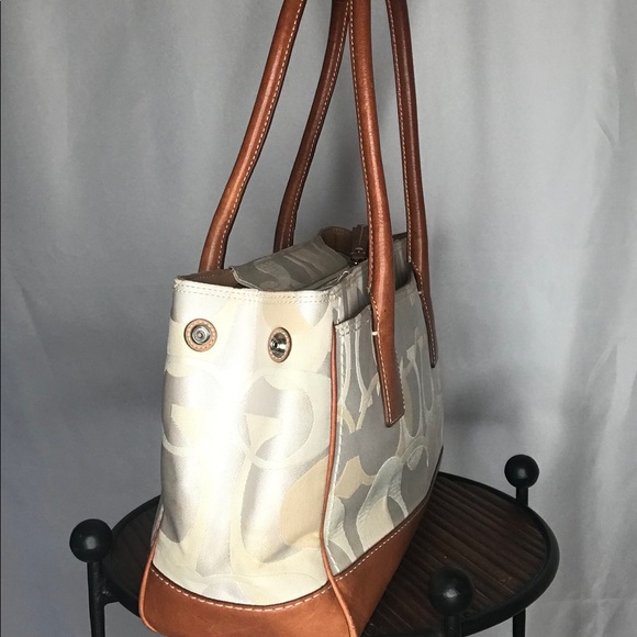 Authentic Coach Hamptons Optic Bag - Picture 3 of 8